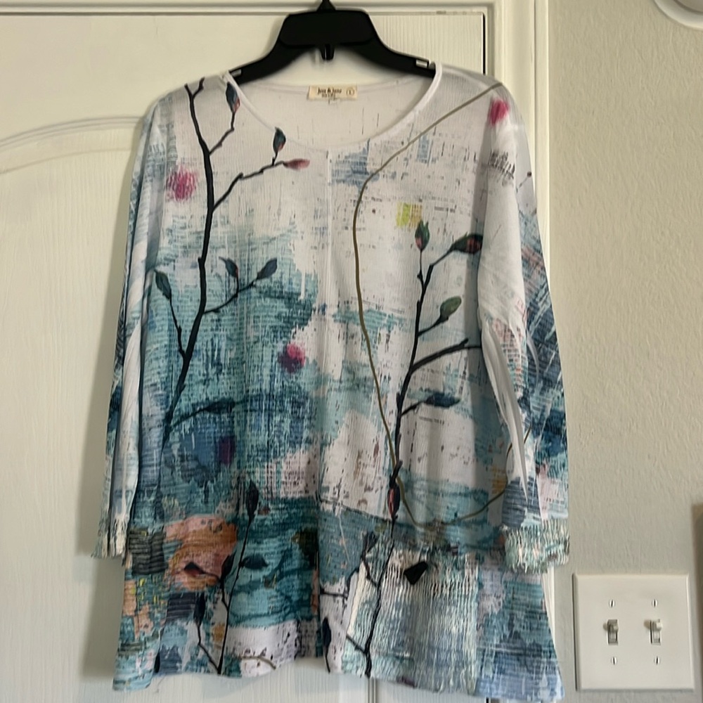 Flowy multi colored tunic